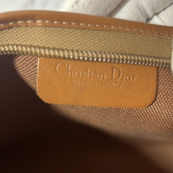 GUC Dior PVC Honeycomb Clutch Bag - Picture 8 of 8